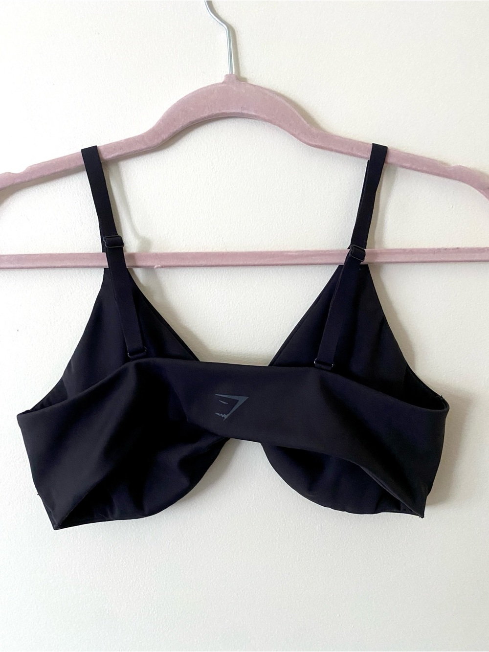 Gymshark Black Twist Front Elevate Sports Bra Bralette Size M-L - Picture 12 of 12